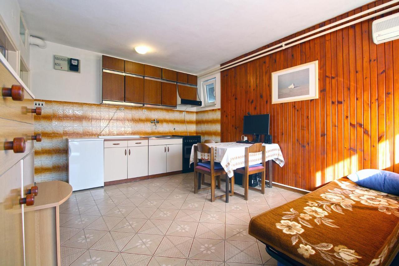 Apartments Valerija 847 Pula Luaran gambar