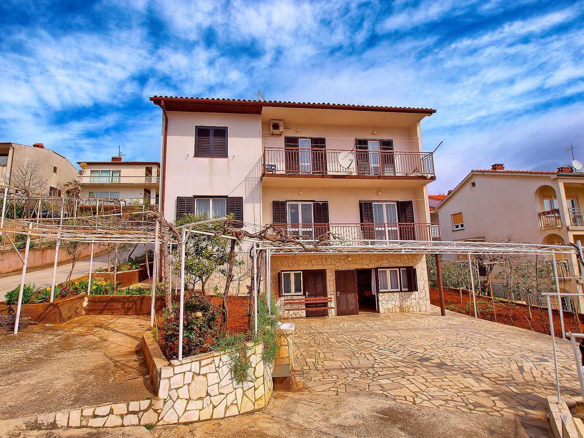Apartments Valerija 847 Pula Luaran gambar